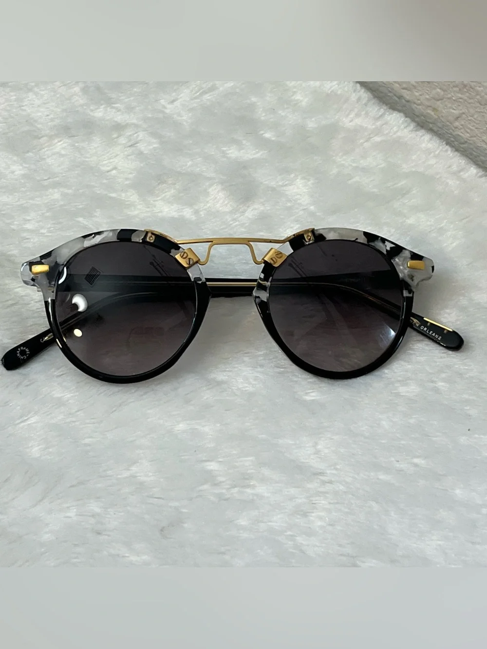 Krewe St. Louis Sunglasses 46-23 Polarized Mirrored Black & White Tortoise Shell